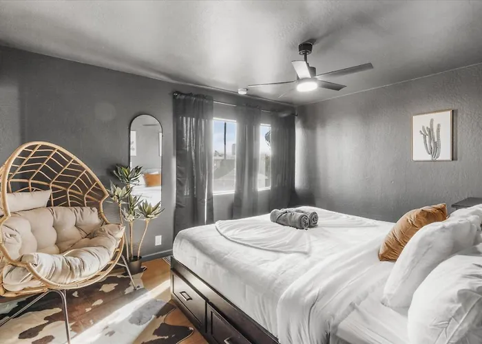 Holiday home 2br Townhome W Pool Bbq Walk To Old Town Scottsdale