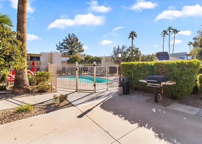 2br Townhome W Pool Bbq Walk To Old Town
